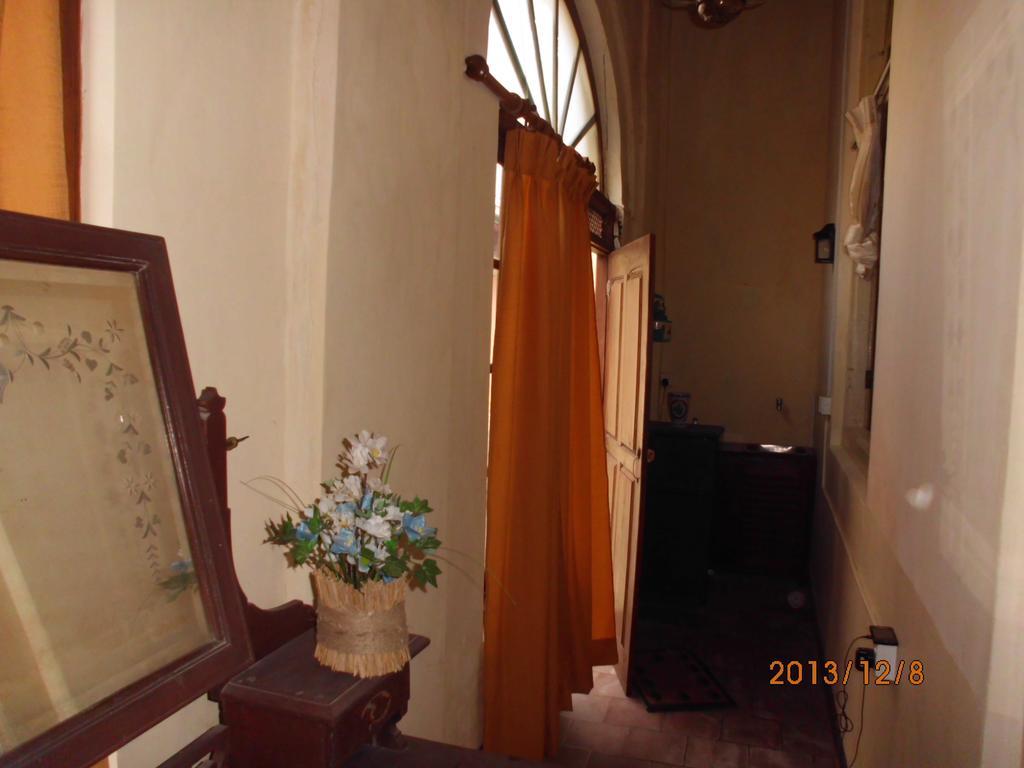 Beatrice House Galle Fort - Homestay Rom bilde